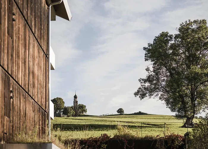 La Paula Apartments & Suites